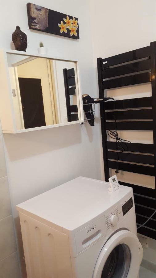 Apartamento Votre Escale - Le Globe Trotteur Niort Exterior foto