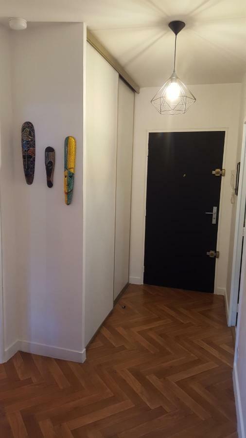 Apartamento Votre Escale - Le Globe Trotteur Niort Exterior foto