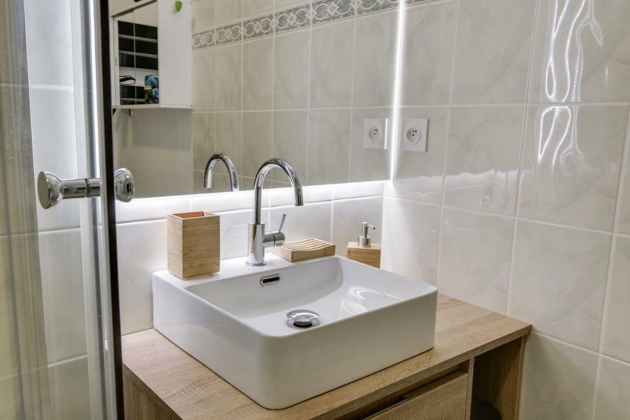 Apartamento Votre Escale - Le Globe Trotteur Niort Exterior foto